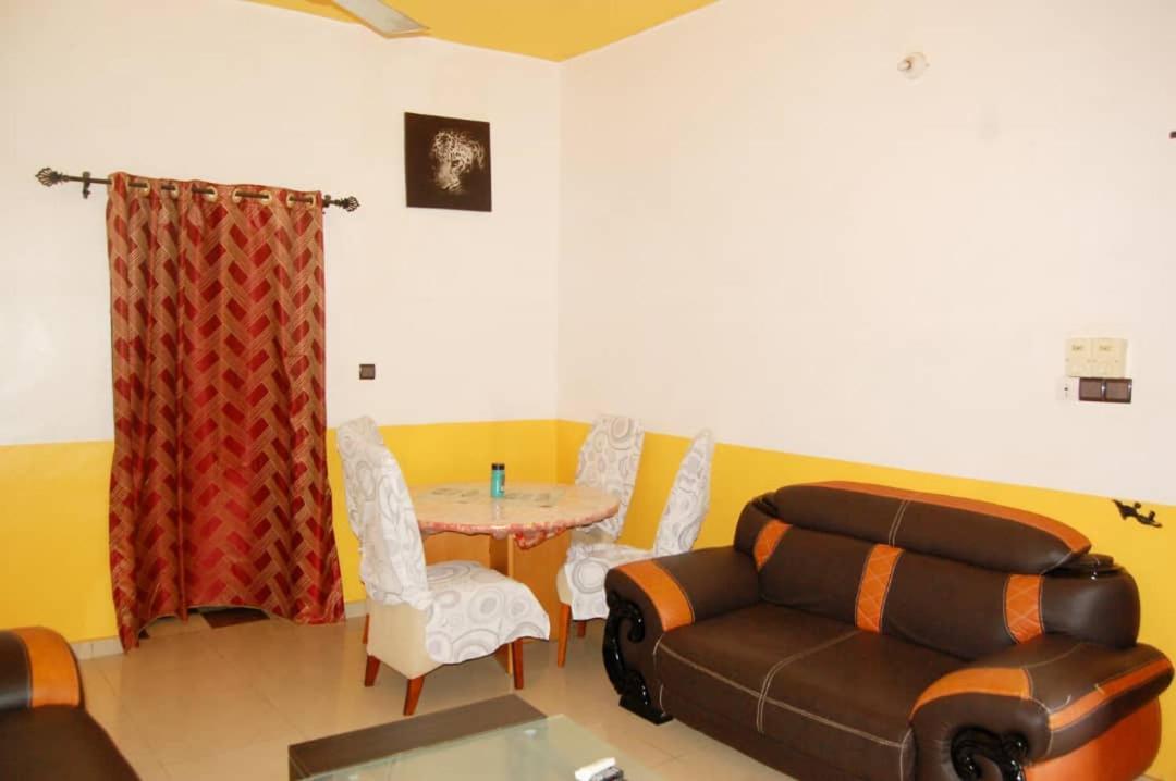 Residences Aske Abomey-Calavi Exterior photo